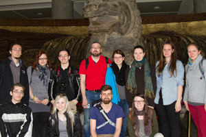 Ein Gruppenfoto der ExkursionsteilnehmerInnen im Historischen Museum von Shaanxi.