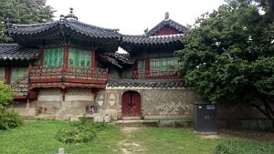 Blick auf Chinesische Architektur in Soeul.