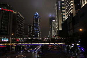 Shenzhen bei Nacht.